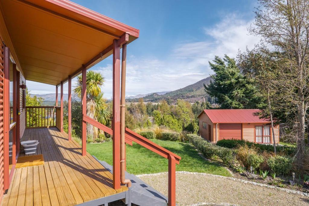 Korimako Ridge - Lake Hawea Holiday Home Exterior photo